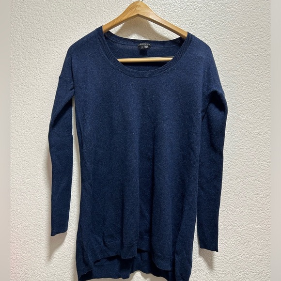 Theory 100% Cashmere Pullover Navy Long Sleeve with Crew Neck size S/P excellent - Picture 1 of 8